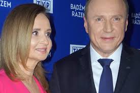 Check spelling or type a new query. Zona Jacka Kurskiego Opowiedziala Jakim Romantykiem Jest Jej Maz Przynosi Mi Biala Kawe I Nalesniki