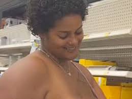 Mum slammed for being indiscreet after breastfeeding child in middle of  supermarket - Daily Star