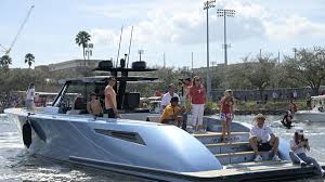 The quarterback is clearly a keen fan of the wajer yachts after he recently announced he had commissioned a larger mode, the wajer 77. Joe Pompliano On Twitter Tom Brady Used His 2m Wajer 55s For The Bucs Super Bowl Parade In February But With A New Model Coming Out This Year Brady Is Upgrading To