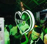 BOTTLE PRESENTER - HEART SHAPED LED SIGN