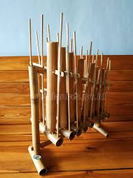 Sasando merupakan alat musik tradisional yang berasal dari tanah rote, nusa tenggara timur dengan jenis bunyi chordofon. 89 Gambar Alat Musik Nusa Tenggara Timur Paling Bagus Gambar Pixabay