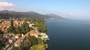 Lago maggiore (dal latino lacus maximus), o lago verbano (nome composto dai due vocaboli celtico lepontici ver grande e benn contenitore e poi latinizzato dai romani in lacus verbanus); Meina Lago Maggiore Youtube