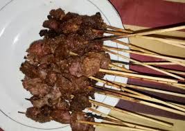 Berikut borobudurnews mencoba merangkum cara masak daging supaya tidak bau dan empuk. Resep Sate Kambing Empuk Ga Bau Prengus Kitaberbagi Oleh Ayu Wulandari Cookpad