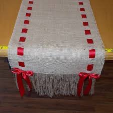Caminho De Mesa De Juta Para O Natal 23 Ideias De Decoracao Com Juta Decoracao Com Juta Ideias De Decoracao E Coisas De Natal