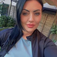 Is there any driving instructors in hemel who cover stevenage with  available days for monday or tuesdays please