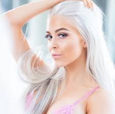 Kat0081 Female Model Profile