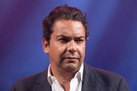 Patrick Cohen rudoyé par un auditeur pour son départ vers Europe 1