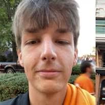 Student housemates in Miramar Beach, FL