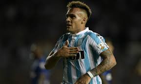 Lautaro martinez has revealed how close he came to joining barcelona | alessandro sabattini/getty lautaro martinez has revealed he was on the verge of joining barcelona last summer, though he. Bvb Transferziel Martinez Kuken Statt Fledermaus
