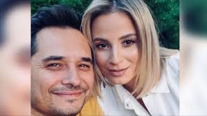 Las fierbinți este un serial românesc de comedie, difuzat la pro tv marțea și joia, de la ora 20.30. Dorel Din Las FierbinÈ›i A Speriat O Pe SoÈ›ia Sa Ce I A FÄƒcut La Doar 3 SÄƒptÄƒmani DupÄƒ Ce A Cunoscut O