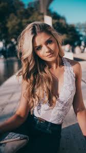 Le gars le plus moche du monde. Devez Vous Vraiment Etre Beau Pour Conclure Avec Une Tres Belle Femme