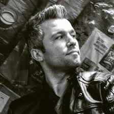 Superman's Prioritization of Saving Villains Over Innocents