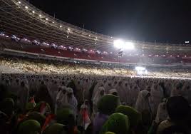 Demikianlah bacaan yang dibaca setelah sholat tahajud menurut nu. 120 000 Muslimat Nu Pilih Bertahan Shalat Malam Di Tengah Guyuran Hujan Lembaga Informasi Komunikasi Dan Publikasi Nahdlatul Ulama Jabar