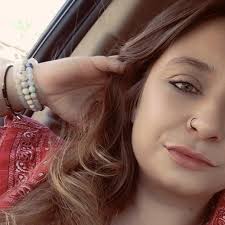 Any recommendations for hair stylists that are good with curly/wavy hair ? 