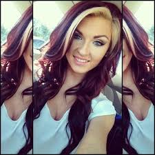 Dark Red Hair With Blonde Bangs Blonde Bangs Burgundy Brown Hair Styles Long Hair Styles Blonde Streaks