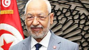 أتم دراسته الثانوية في سوسة وتحصل على إجازة في العلوم السياسية والاقتصادية من جامعة تونس. Ø§Ù„ØºÙ†ÙˆØ´ÙŠ ÙŠØ®Ø±Ø¬ Ù…Ù† Ø¹Ù†Ù‚ Ø§Ù„Ø²Ø¬Ø§Ø¬Ø© ÙˆÙŠØ¨Ù‚Ù‰ Ø±Ø¦Ø³ÙŠØ§ Ù„Ù„Ø¨Ø±Ù„Ù…Ø§Ù† Ø£ÙˆØºØ§Ø±ÙŠØª Ø¨ÙˆØ³Øª