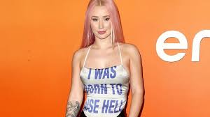 «i am the stripclub» out now. Wie Iggy Azalea Ihre Eigene Karriere Zerstorte News24viral
