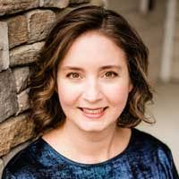 Shannon Lough's Instagram, Twitter & Facebook