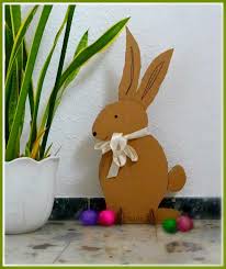 Mit watte und pappe gestalten wir einen süßen hasen für unsere osterdekoration. Ich Hab Da Mal Was Ausprobiert Grosser Osterhase Aus Pappe