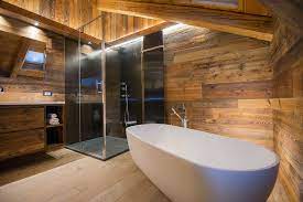 Vasca Da Bagno E Doccia Arredamento Di Montagna Case Di Legno Piccole Case