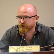 Iqaluit city councillor contenders make their pitches