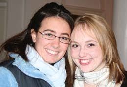 Lori Dine's Instagram, Twitter & Facebook