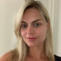 Elizabeth Ter's Instagram, Twitter & Facebook