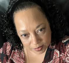 Petra Robertson's Instagram, Twitter & Facebook