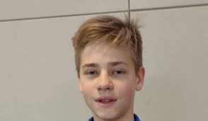 Anton (14) knuser sine nordnorske motstandere