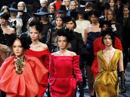 Israeli designer alber elbaz, best known for spending 14 years at the helm of france's lanvin fashion house, has died at 59, the luxury conglomerate richemont said sunday. Exyiix0j414uwm