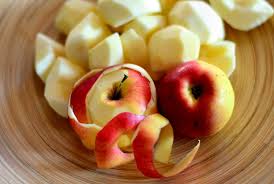 Lo scopo più importante di questa dieta è quello di mantenere il nostro organismo pulito, pertanto è molto importante sapere che cosa mangiare per riuscire nell'impresa. Frutta Senza Scorie Ottavia Bellia