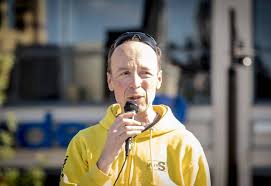 27.4.1971 tampere) on perussuomalaisten puheenjohtaja vuodesta 2017 ja europarlamentaarikko. Jussi Halla Aho Kommentoi Ulkomaalaisten Hoitajien Rekrytointia Kuopioon Moraalisesti Hiukan Kyseenalaista Savo Savon Sanomat