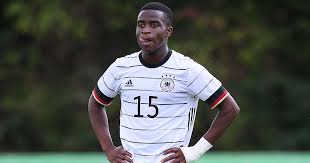 Uefa works to promote, protect and develop european football. Moukoko Fifa 21 Erstellen