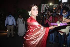 Dia mirza finally tied the knot with her beau sahil sangha at a farmhouse in new delhi. Dia Mirza Gets Hitched To Vaibhav Rekhi Couple Makes First Post Wedding Appearance Ani Bw Businessworld