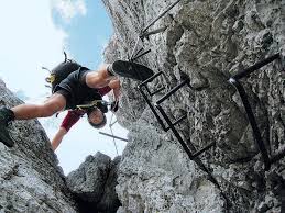 Bis zum gipfel, zu beginn kurz a/b) zwischen civetta und. Zwei Klettersteigklassiker In Den Dolomiten Bergsteiger Magazin
