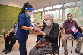 Sin las vacunas, las epidemias causadas por muchas enfermedades prevenibles podrían reaparecer y llevar a un aumento en el número de casos por enfermedad, discapacidad y. Acompanamos A La Provincia Y La Ciudad En La Campana De Vacunacion Contra El Covid 19 Acumar