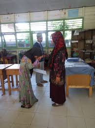 We did not find results for: Buktikan Tanda Khatam Al Quran Min 20 Banjar Berikan Sertifikat