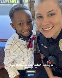 Look who made our day! 💙 Danielle stopped by the department and left this  sweet note