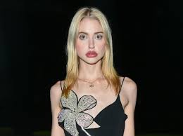 AV女優になって多くの女友達を失った、クロエ・チェリーがアダルト業界に入って経験した差別を語る - FRONTROW