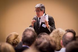 نتیجه جستجوی لغت [moderator] در گوگل