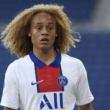 Subscribe if you like our videos ➤ bit.ly/insidefootball xavi simons! Psg Ausnahmetalent Simons Feiert Sein Debut