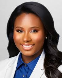 Tierra Hunter's Instagram, Twitter & Facebook