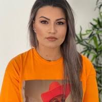 30+ perfiles de «Eli Muñoz»