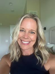 Is there anywhere in the uk that will help me explant? My doctors are  useless.