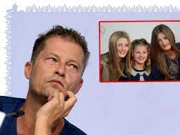 Deutsche tragikomödie inspiriert von wahren begebenheiten mit til schweiger und heike makatsch. Schauspieler Und Papa Til Schweiger Emotionales Gestandnis Uber Kinder Vip