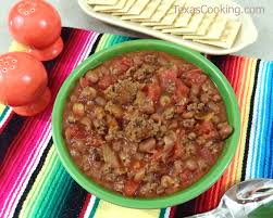 No bean chili, also known as texas chili or chile con carne, is a spicy stew made without any beans. Texas Chili Beans Or No Beans And Food Prejudices
