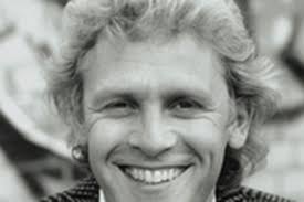 Paul raises the roof with Fiddler