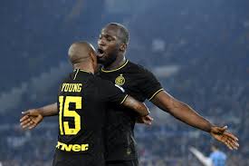 Ashley young mengaku siap meninggalkan italia untuk pulang ke watford jika diberi kesempatan kembali ke klub profesional pertamanya tersebut. Ashley Young Inter Man Utd Villa Watford England
