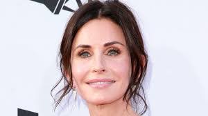 Courtney Arquette's Instagram, Twitter & Facebook