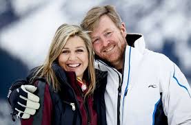 Europas hochadel gibt sich die klinke in die hand: Maxima Und Willem Alexander Ausgelassene Stimmung Im Skiurlaub Der Royals Panorama Stuttgarter Zeitung